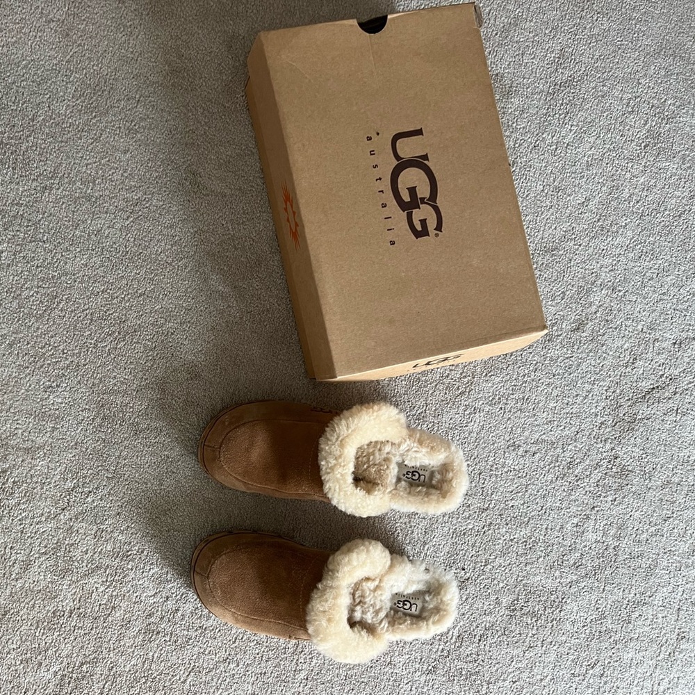 Ugh clogs